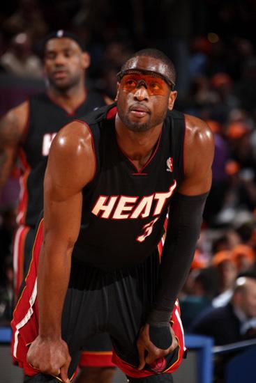 边翼打手出 边翼打手出