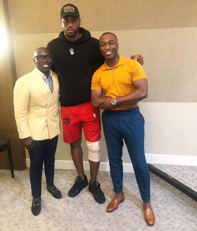 另握一张赖 另握一张赖